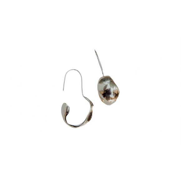 UNI JEWELRY Jewelry - NEW UNI JEWELRY women's nira earrings in gold